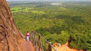 老いも若きも天高く