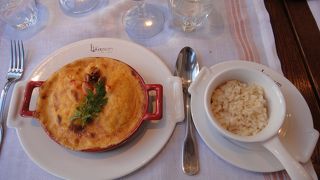 フランスからいろいろ運んできています。