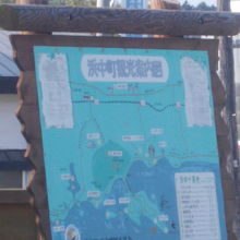 浜中町の観光案内板も駅前にあります