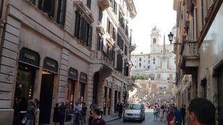 高級店がずらり。