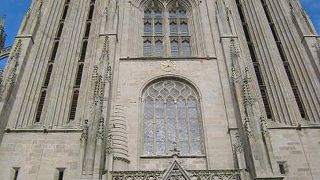 ブルターニュ初のゴシック様式の大聖堂