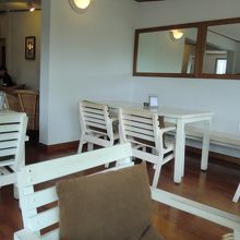 白基調でおしゃれ