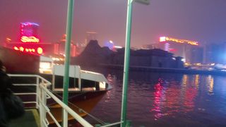 チケットは正規券売所で