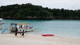 上から見ても川平湾はきれいでした。