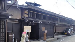 高山の平均的な町家を見学しました。