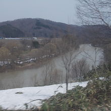 空知川の風景