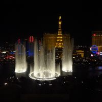 部屋の窓から噴水ショーが楽しめます。（噴水側のお部屋のみ）