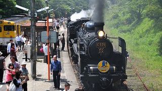 蒸気機関車が復活運転しています