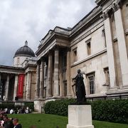 大英博物館に劣らない規模と内容の美術館