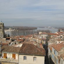 円形闘技場からみた旧市街