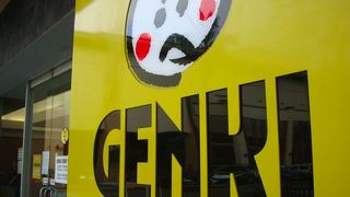 ハワイの回転寿司はこういう感じ。