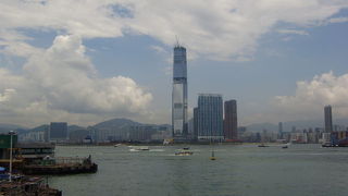 スターフェリーに乗って旅する７分間