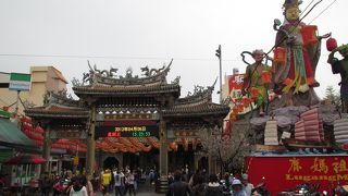 鹿港三大古跡のひとつ、「宝殿篆煙」の天后宮