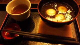 金沢に行ったら金箔ぜんざいを食べないと！