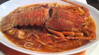 伊勢エビ丸ごと食べたいならここ「蔵deパスタ」