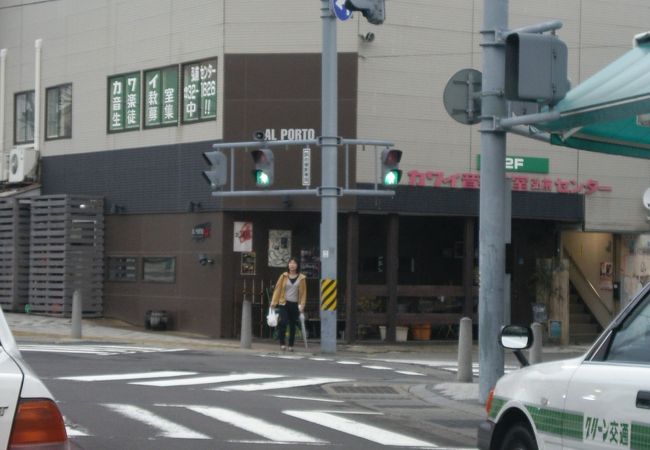 土手町にあるおしゃれなお店。