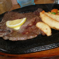 ステーキもお値打ち