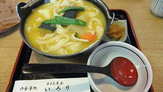 雁坂みちR140沿いでほうとう