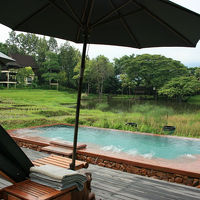 こちらはミニプール。心も体もやすまります