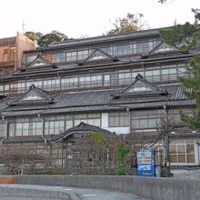 山海館休館磯館