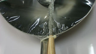 とにかく大きい！食料品から生活雑貨まで何でも揃います