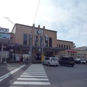 小樽駅・・・観光都市「小樽」らしい美しい駅です。