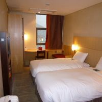 テレビはNHKも映ります。