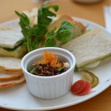 喫茶室で食べたサンド・ウィッチ