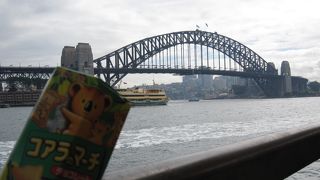 是非、船で橋の下をくぐってみて下さい！