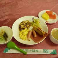 バイキング形式のモーニング