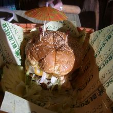 定番のチーズバーガー