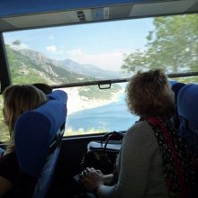 右側の座席だと、こんな絶景が・・・