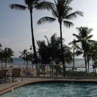 ホテル内プール