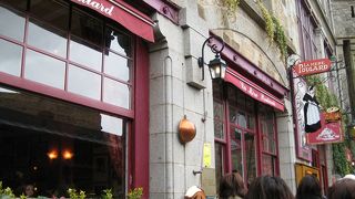 貧しい巡礼者向けのオムレツが今では・・・