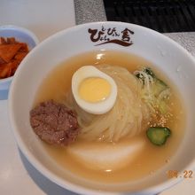 冷麺ハーフサイズ　辛味別添え