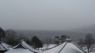 立ち木観音に圧倒