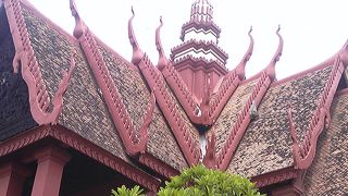 たくさんの石像、でも本物には及ばないか