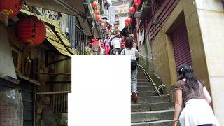 ノスタルジックで昭和のような雰囲気を味わいましょう。