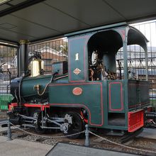 梅津寺公園に展示されている坊ちゃん列車