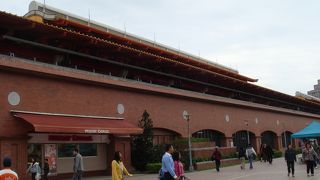 台北市内から少し足を運ぶと…