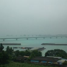 部屋からの眺望です。雨が残念でしたが（泣）