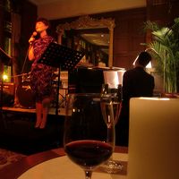 ホテルのバーです。雰囲気最高！