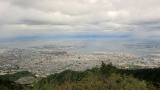 日本三大夜景の地から街を眺める