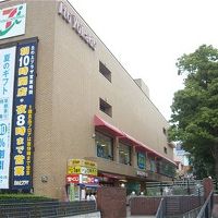ホテル向かいのイトーヨーカドー