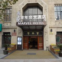 派手さはなくシンプル