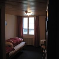 山岳ホテルにしては充実。シャワーもありました。