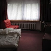 広々とした部屋。窓からはルツェルンの絶景。トイレもありました