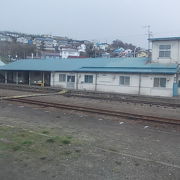 石油輸送の拠点駅となっています