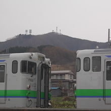 車両切り離しと小花井山