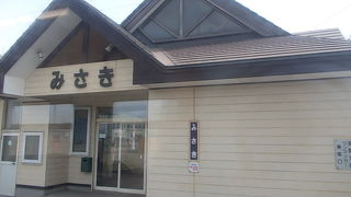 駅舎は新しいですが…